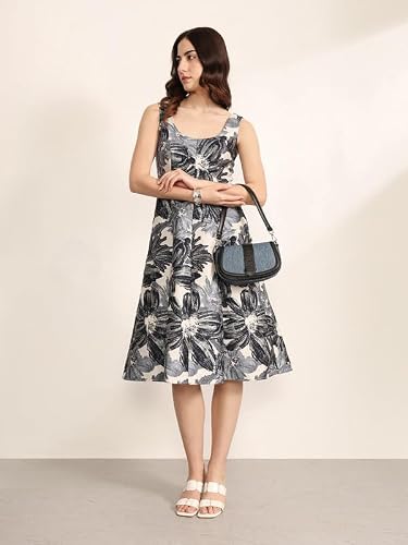Kazo Clementine Midi Dress (Blue M)