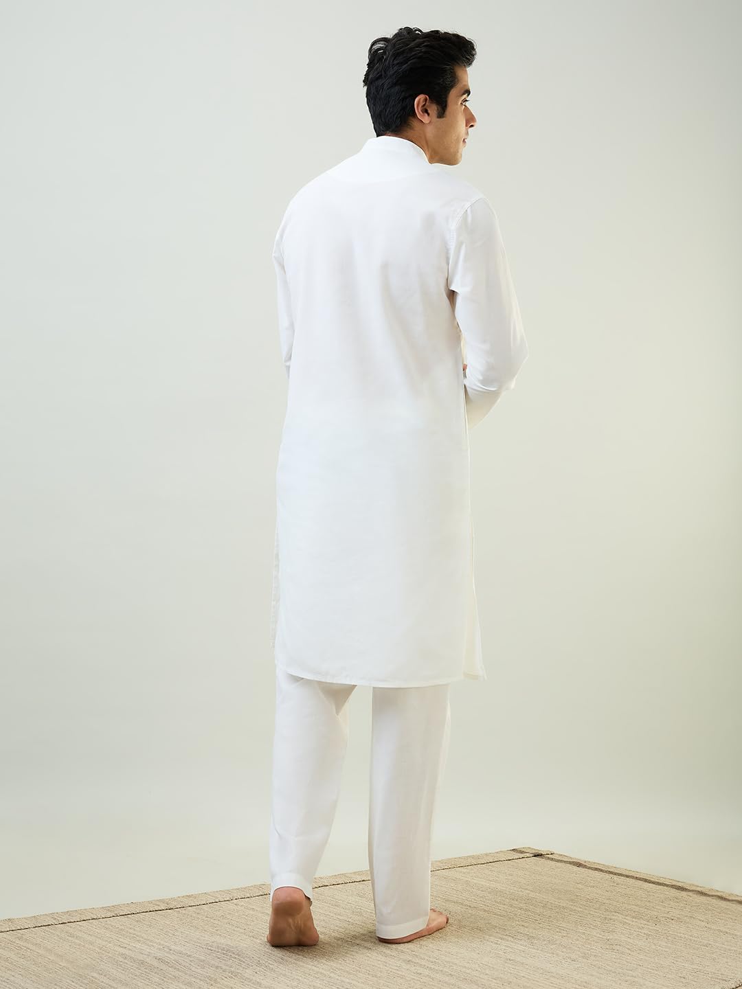 Raymond Sleepz Men Comfort Fit Solid Pattern Cotton Polyester Blend Mandrin Collar Sleepz Kurta Set (Size: M)-AEUC00017-F1