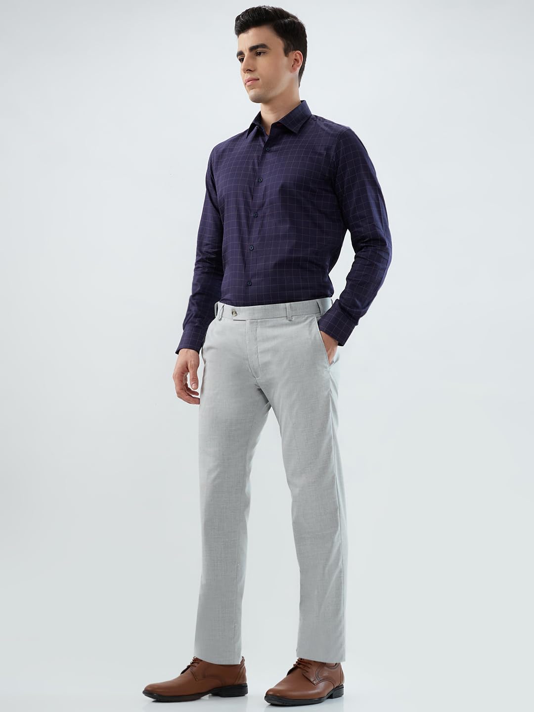 Park Avenue Men Slim Fit Solid Pattern Polyester Blend Flat Front Formal Trouser Light Grey
