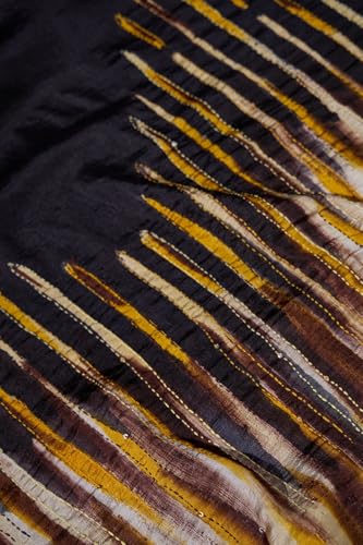 Taneira Women Black Bengal Silk Hand Painted Saree with Unstitched Blouse Piece (SAPH01AA1364-Black)