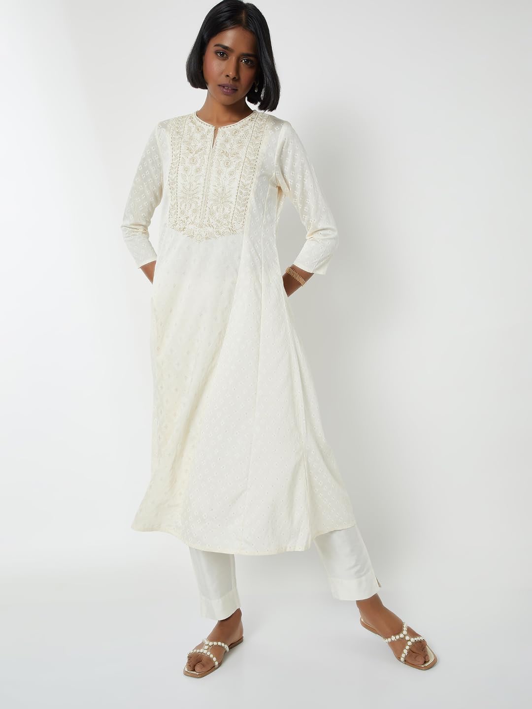 Max Women's Chanderi Solid Regular Kurta