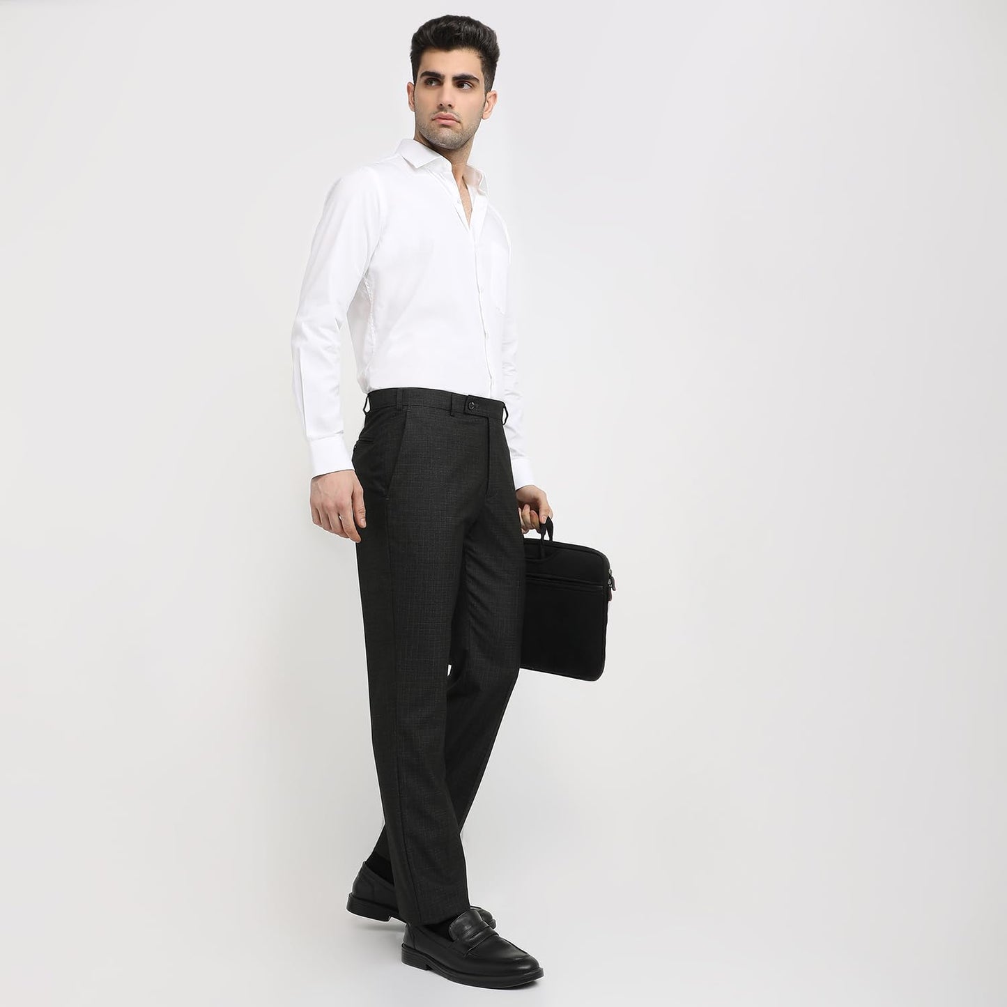Park Avenue Men Regular Fit Solid Pattern Poly Viscose Blend Flat Front Formal Trouser Grey
