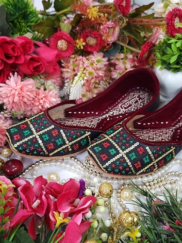 Fulkari Women Black Fantasy Gold Multi Casual Genuine Soft Leather Jutis | Bite and Pinch Free Juttis | Punjabi Jutti | Girl's Office Flat Ladies Mojari | dailywear Ethnic Juti | 38