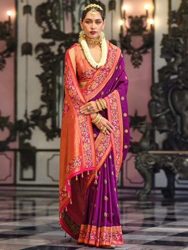 AKHILAM Women's Magenta Silk Blend Ethnic Motif Printed Saree With Unstitched Blouse (MAITRI454_RW)