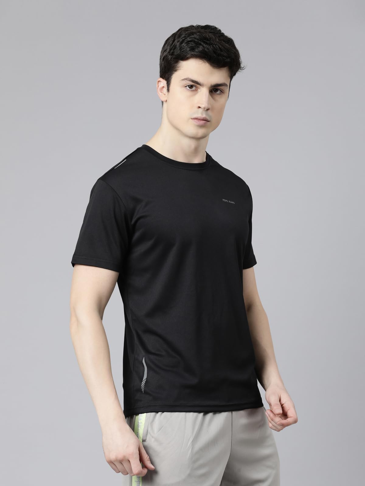 Pepe Jeans Men's Solid Regular Fit T-Shirt (PPTS01_Black