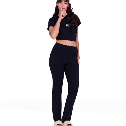 Enamor All Day Bootcut Pants – High-Waist, Wide-Leg Comfort with Functional Pockets - E408