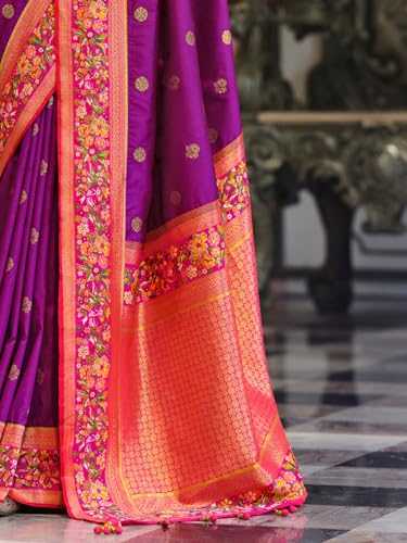 AKHILAM Women's Magenta Silk Blend Ethnic Motif Printed Saree With Unstitched Blouse (MAITRI454_RW)