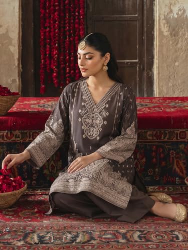 Varanga Midnight Paisley Women's Kurta Set