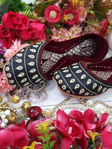 Fulkari Women Black Rays Gold Casual Genuine Soft Leather Jutis | Bite and Pinch Free Juttis | Punjabi Jutti | Girl's Office Flat Ladies Mojari | dailywear Ethnic Juti | 37