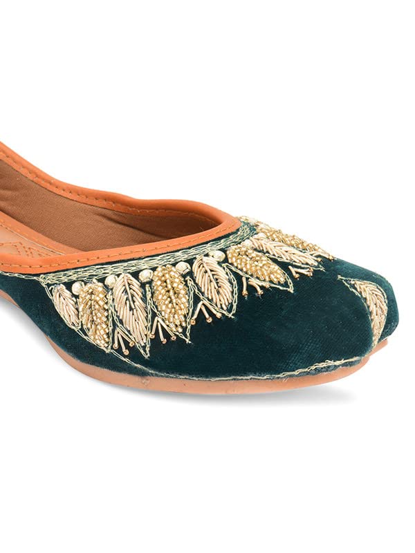 DESI COLOUR Mojari Punjabi Jutti for Women Ethnic Footwear- Velvet Hand Embroidered (Green, Numeric_8)