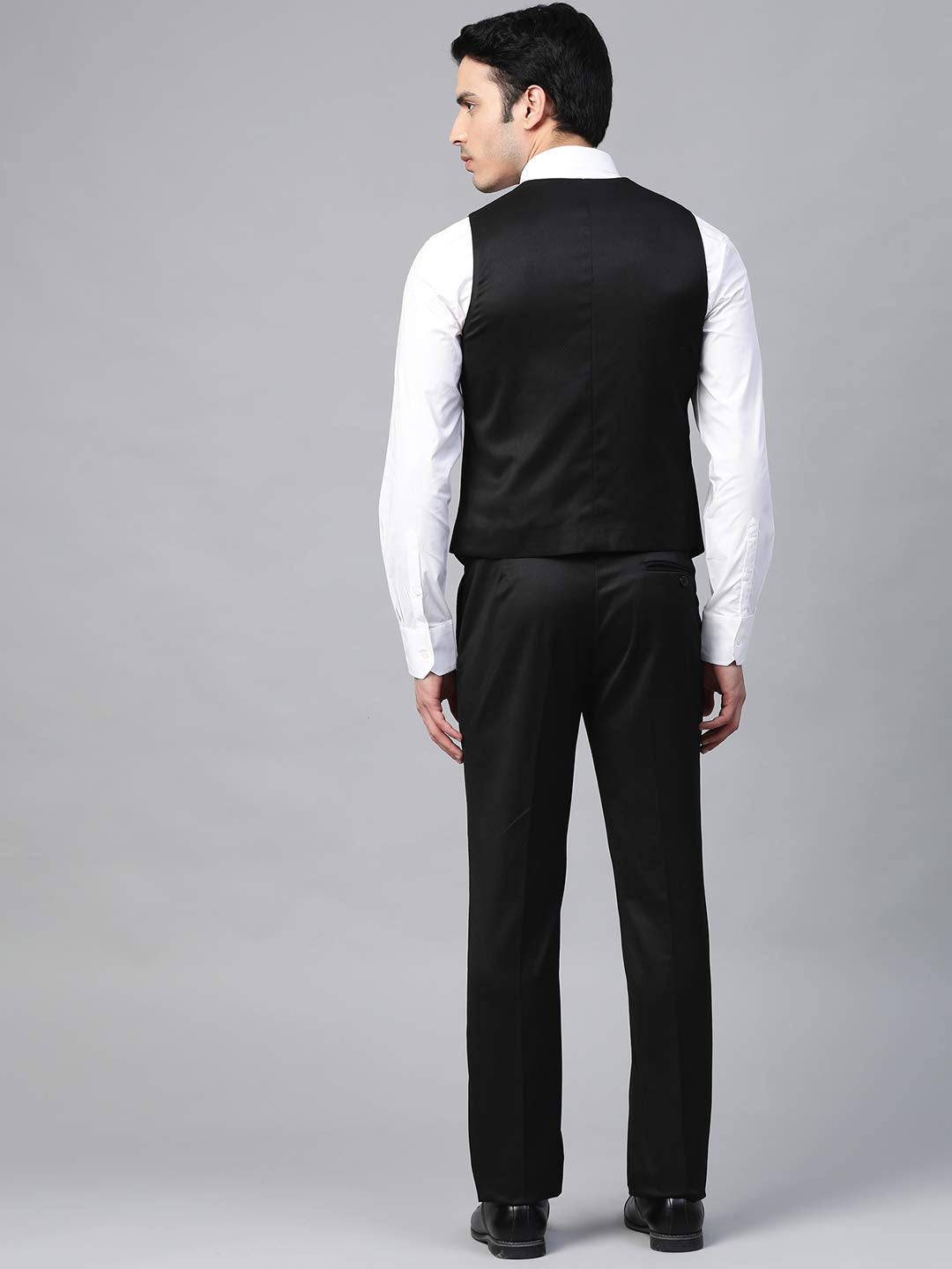 MANQ Men Black Solid Slim Fit Single-Breasted Three-Piece Formal Suit (Size: 38)