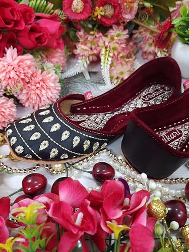 Fulkari Women Black Rays Gold Casual Genuine Soft Leather Jutis | Bite and Pinch Free Juttis | Punjabi Jutti | Girl's Office Flat Ladies Mojari | dailywear Ethnic Juti | 37