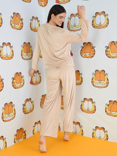 Sweet Dreams Women's Garfield Printed Front Open Pyjama Set