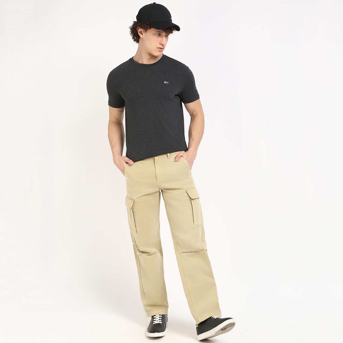 Tommy Hilfiger Mens Black Color Tshirt (L)