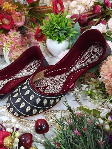 Fulkari Women Black Rays Gold Casual Genuine Soft Leather Jutis | Bite and Pinch Free Juttis | Punjabi Jutti | Girl's Office Flat Ladies Mojari | dailywear Ethnic Juti | 37