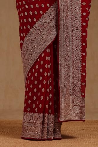 Soch Womens Fuchsia Georgette Embroidered Saree With Zari