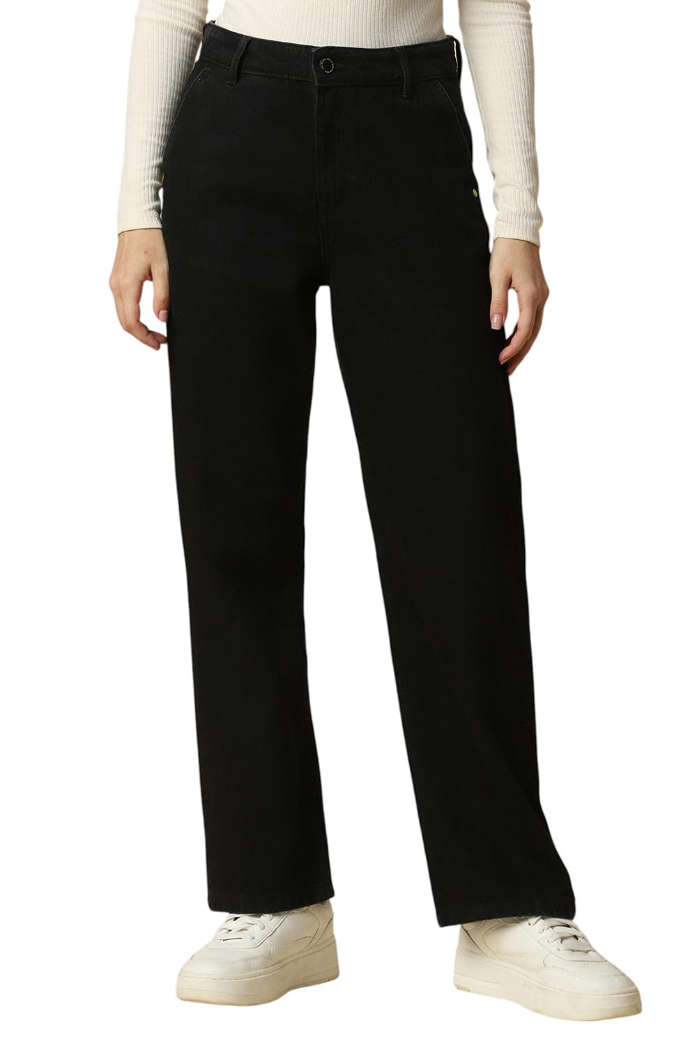 Women Black Regular Fit Dark Wash Jeans