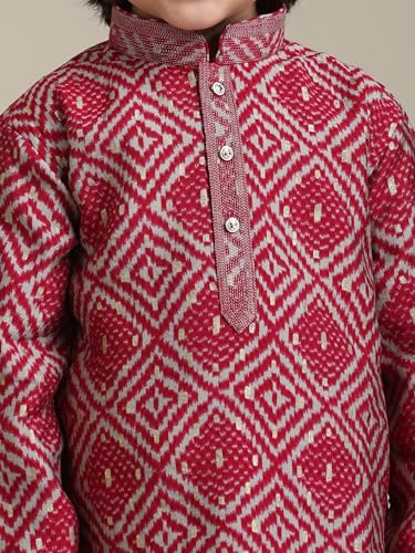 Manyavar Boys Viscose Blend Printed Kurta Churidar Set (2pcs)(3-4 years)