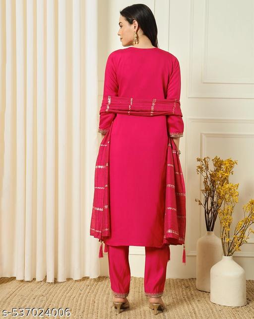 Myra Refined Women Kurta Sets
