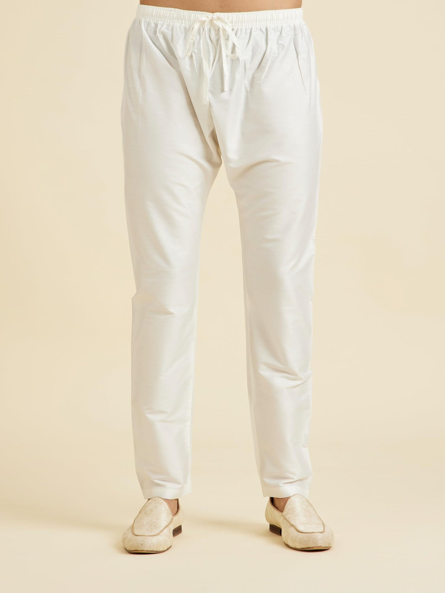 Manyavar Men's Art Silk Self-Textured Kurta Pyjama Set (2pcs)