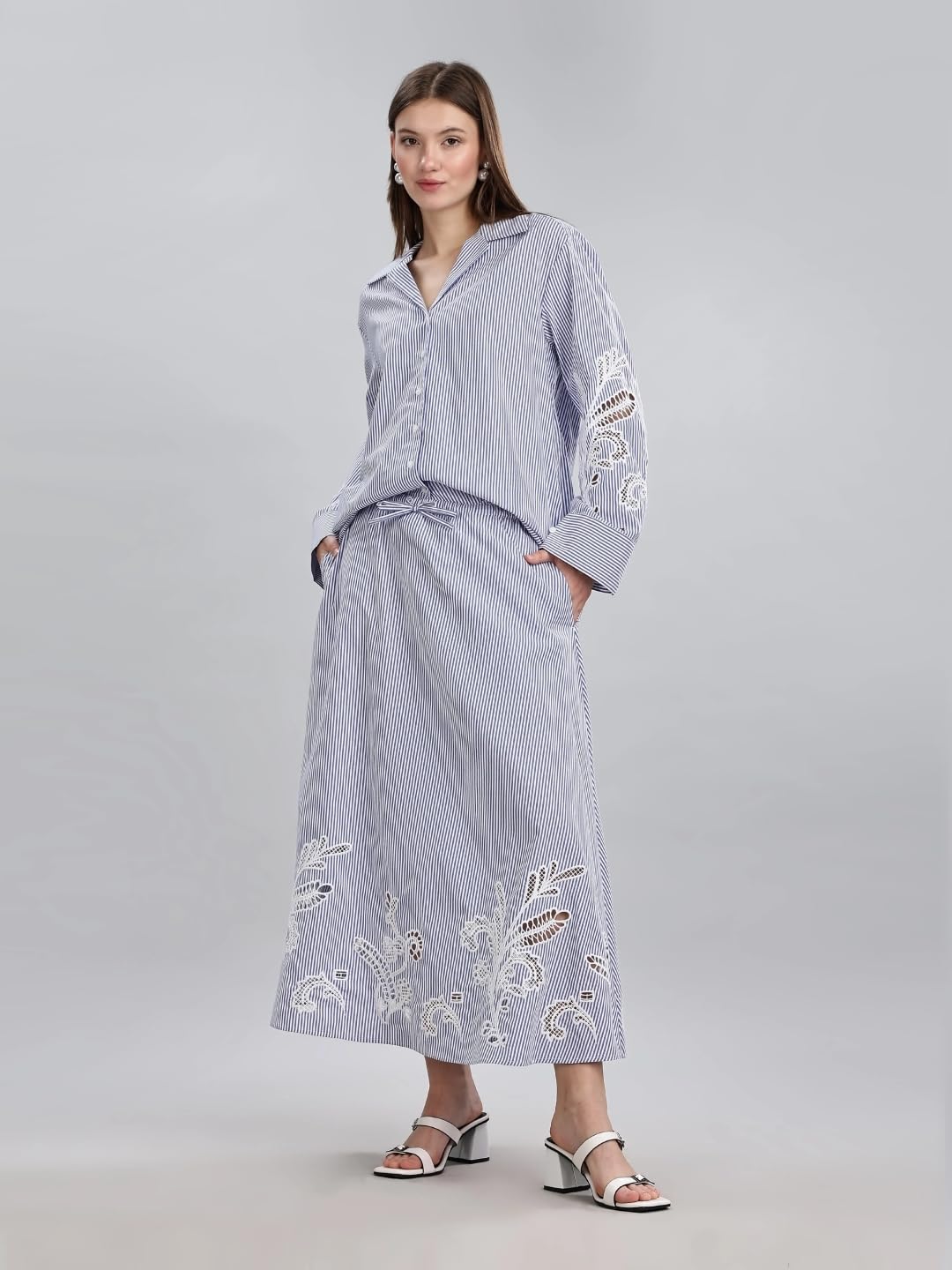 Relaxed Fit Striped Mid Rise Skirt