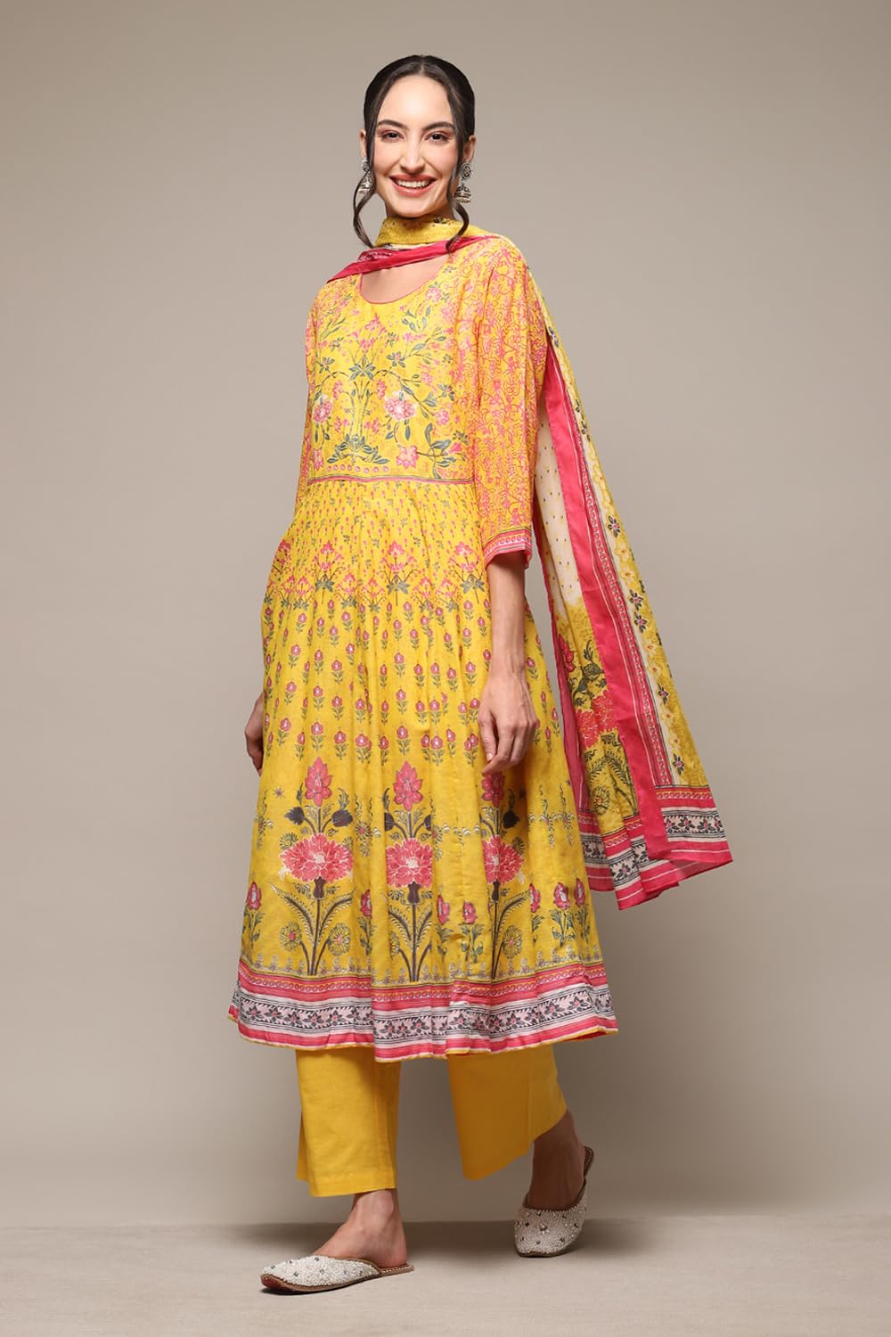 BIBA WOMEN PRINTED ANARKALI SALWAR KURTA DUPATTA(SKDASSORTED8946_YELLOW_36)