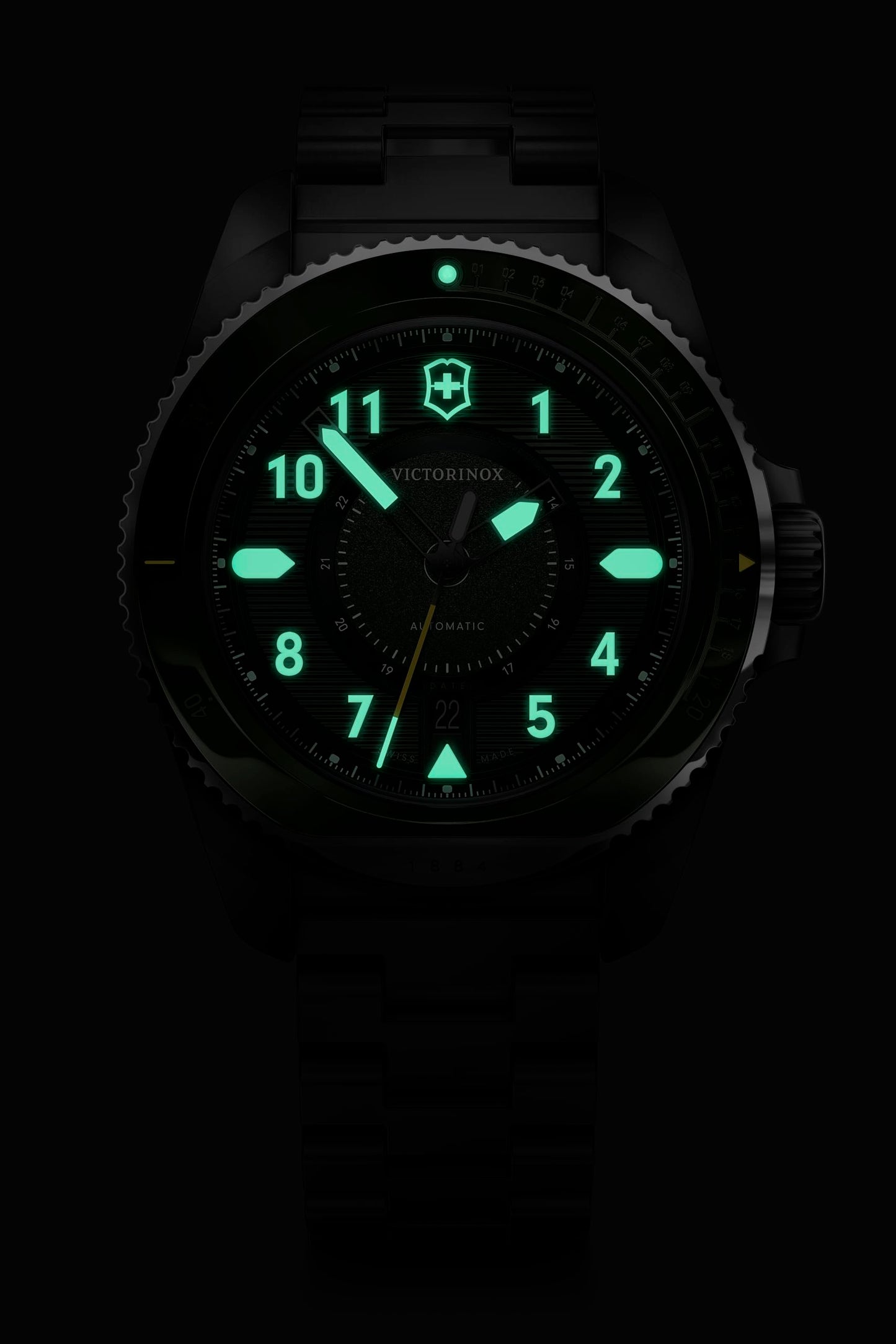 Victorinox Stainless Steel Journey 1884, Automatic Swiss Made Men's Analog Watch, Green Dial, 43 Mm, Water Resistant Up To 200 M, Sellita Sw 200-1 Movement, Wrist Watch For Men | 242015,Silver Band