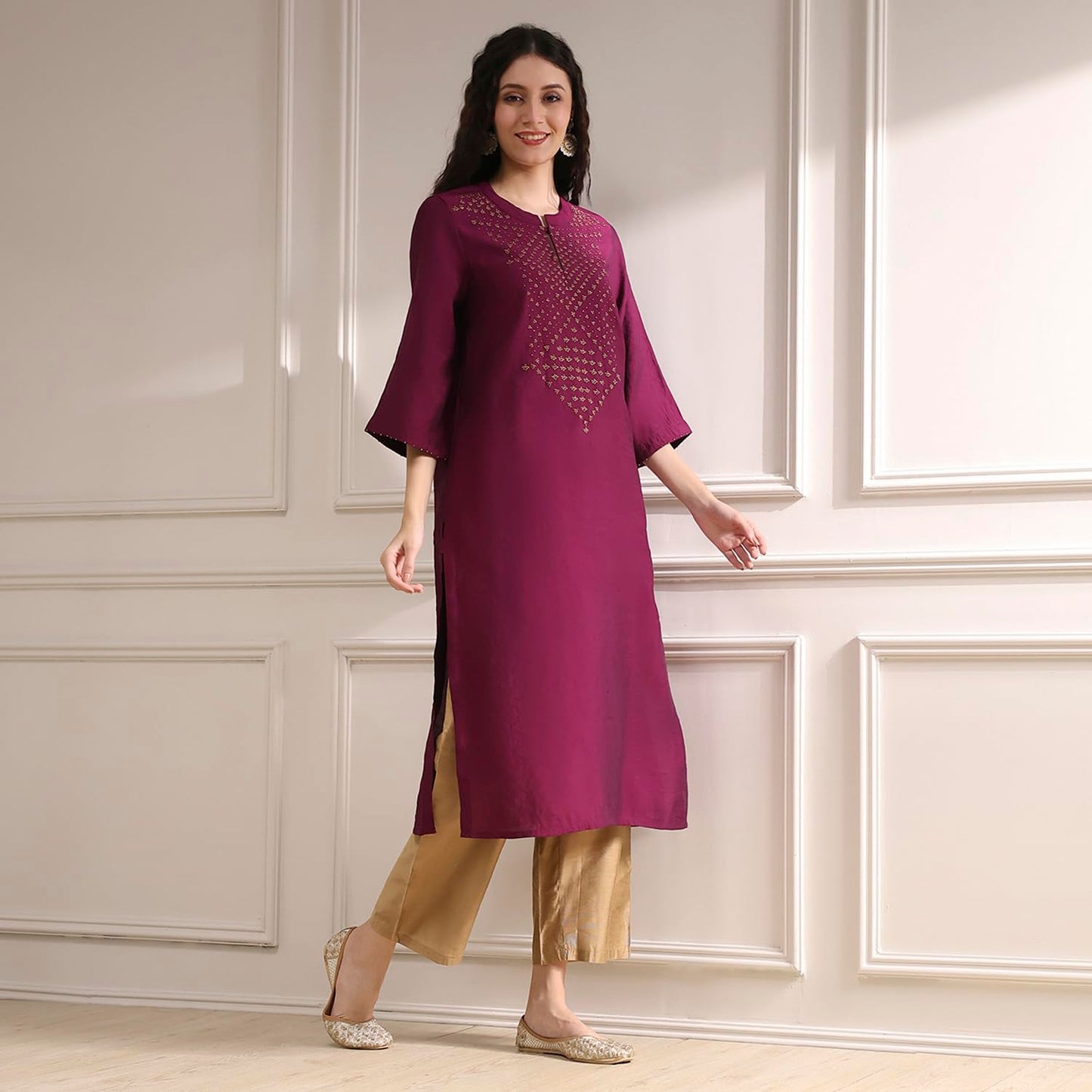 BIBA Women's Rayon Blend Dyed Straight Kurta