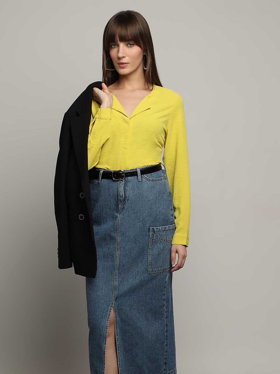 VERO MODA Women's Solid Regular Fit Shirt