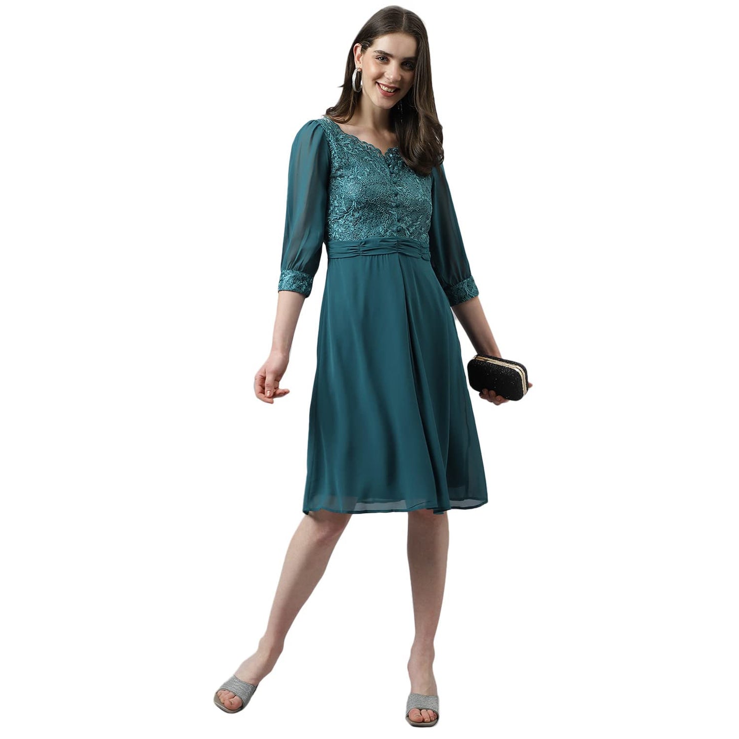 Latin Quarters Women Green Lace Knee Length Dress