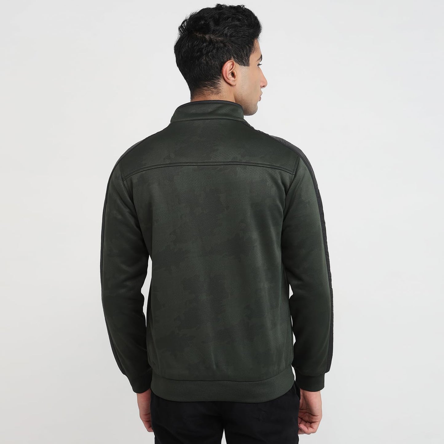 Park Avenue Men Regular Fit Solid Pattern Pure Polyester Turtle Neck Full Sleeve Casual Outer Wear