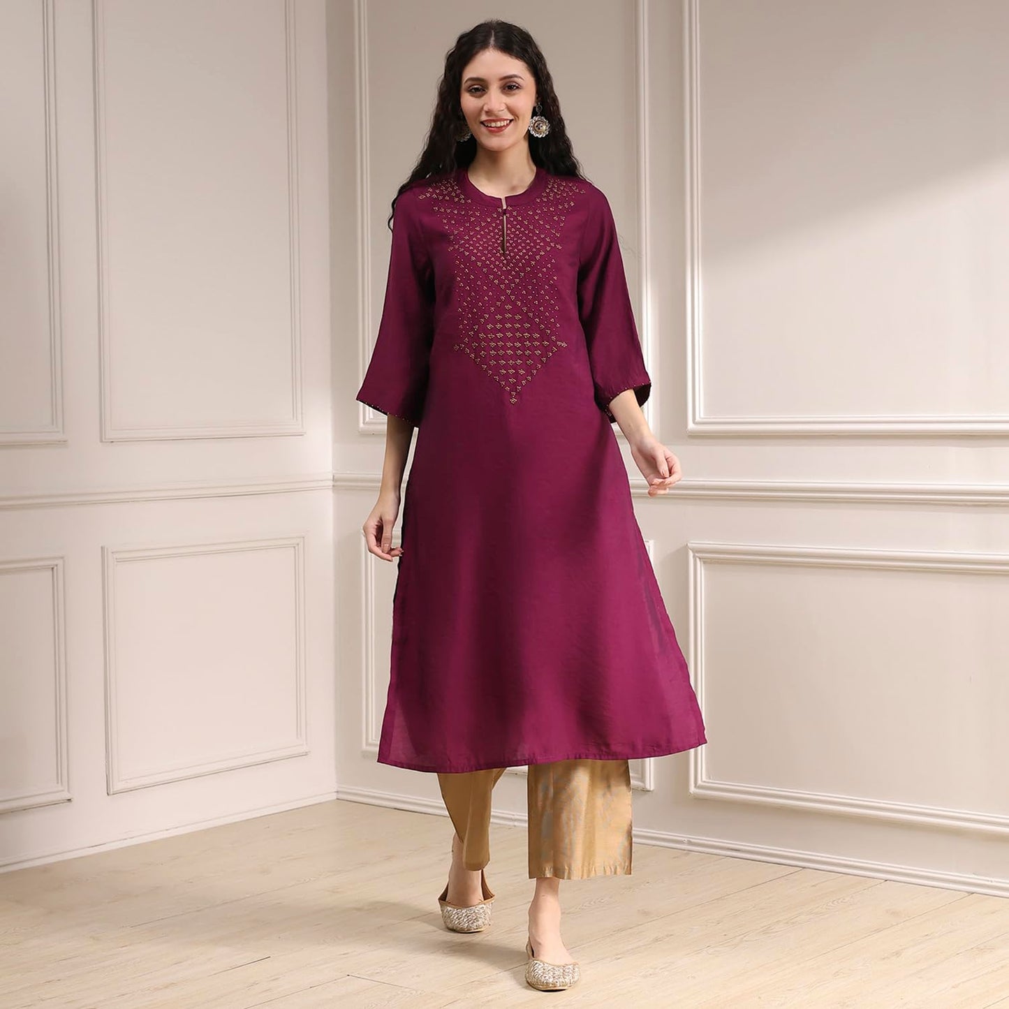 BIBA Women's Rayon Blend Dyed Straight Kurta