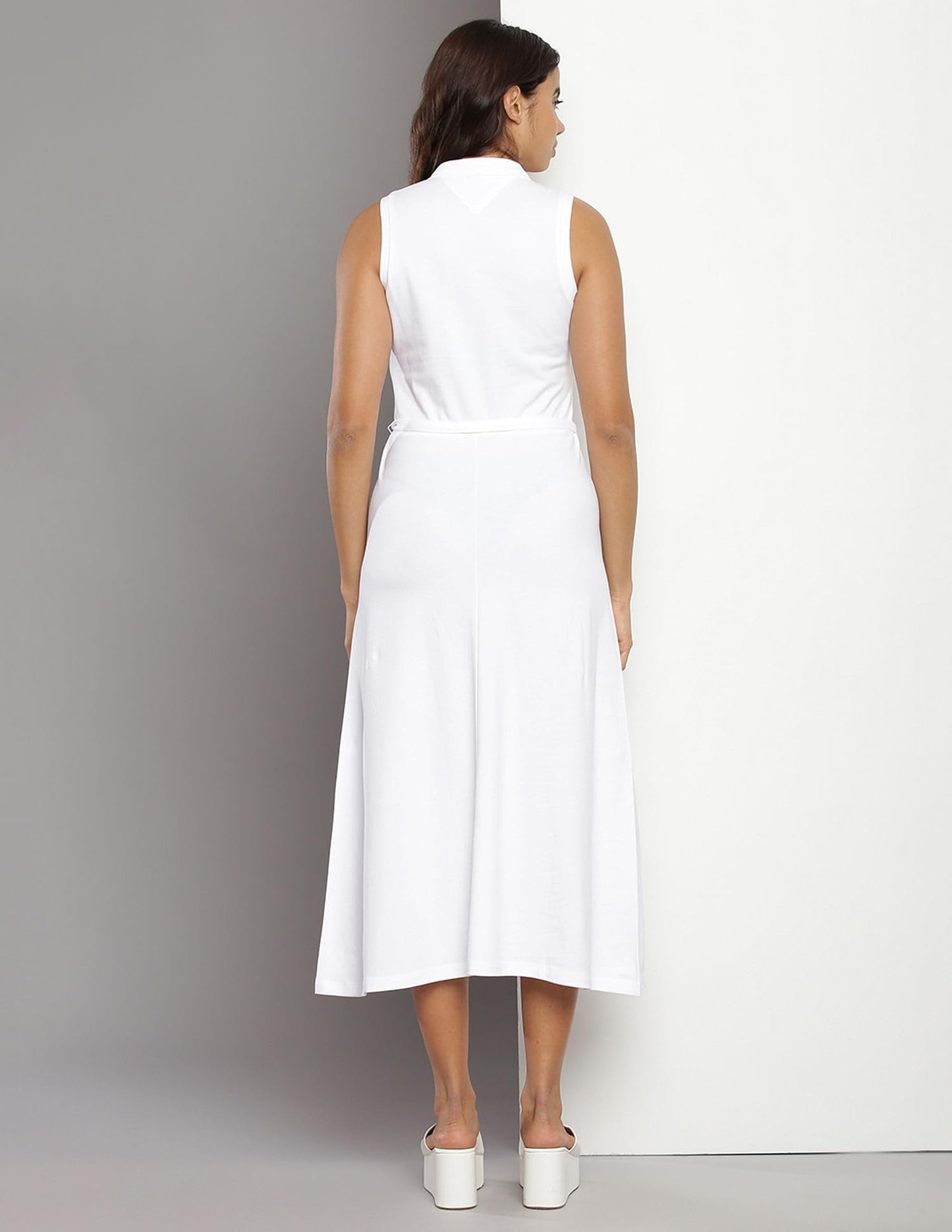 Tommy Hilfiger White Cotton Solid Shirt Collar Sleeveless Flaired Fit Women Dress (F23HWDR014) Size-L