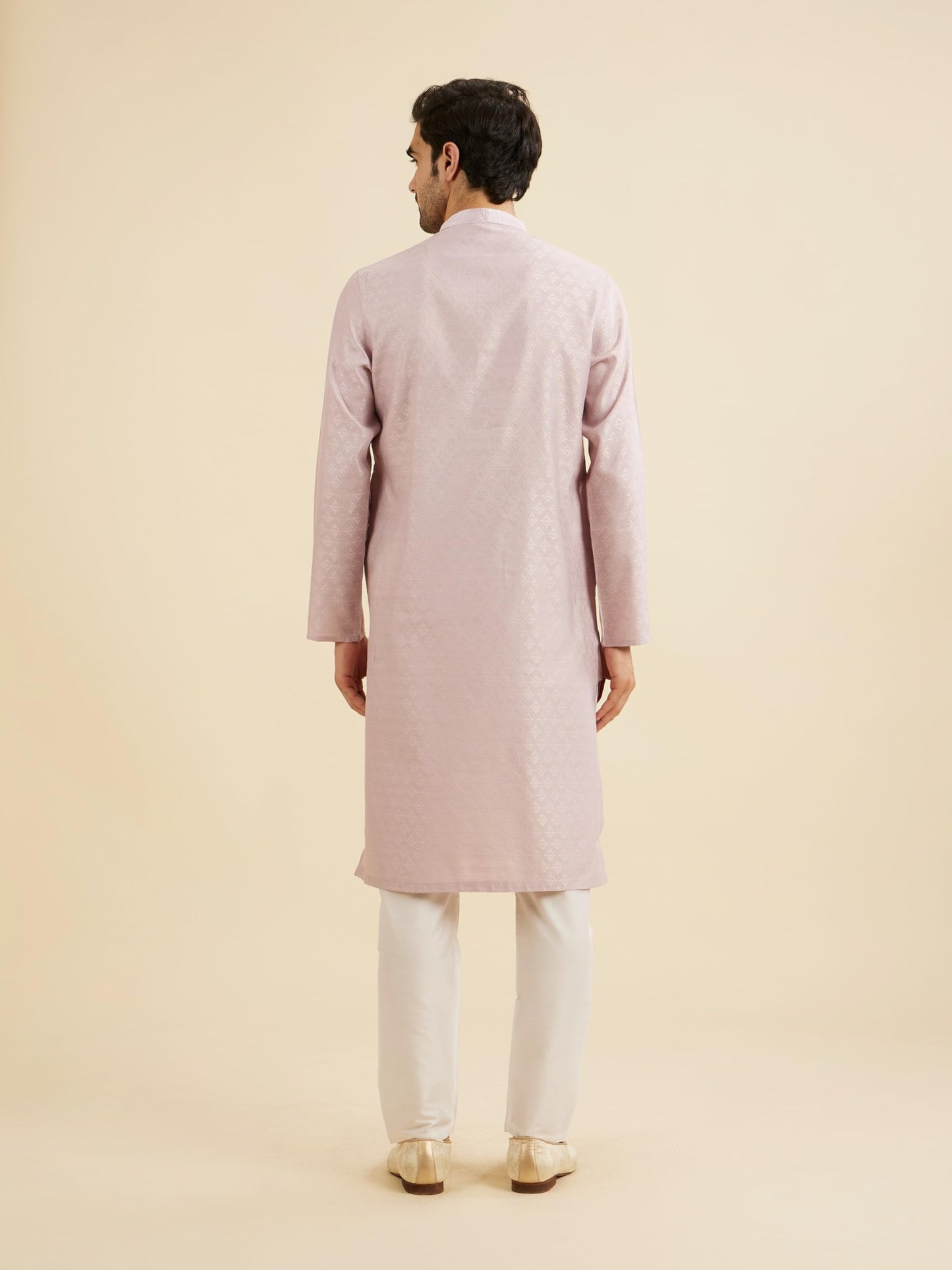 Manyavar Men's Art Silk Embroidered Kurta Pyjama Set (Lilac,XXXL)