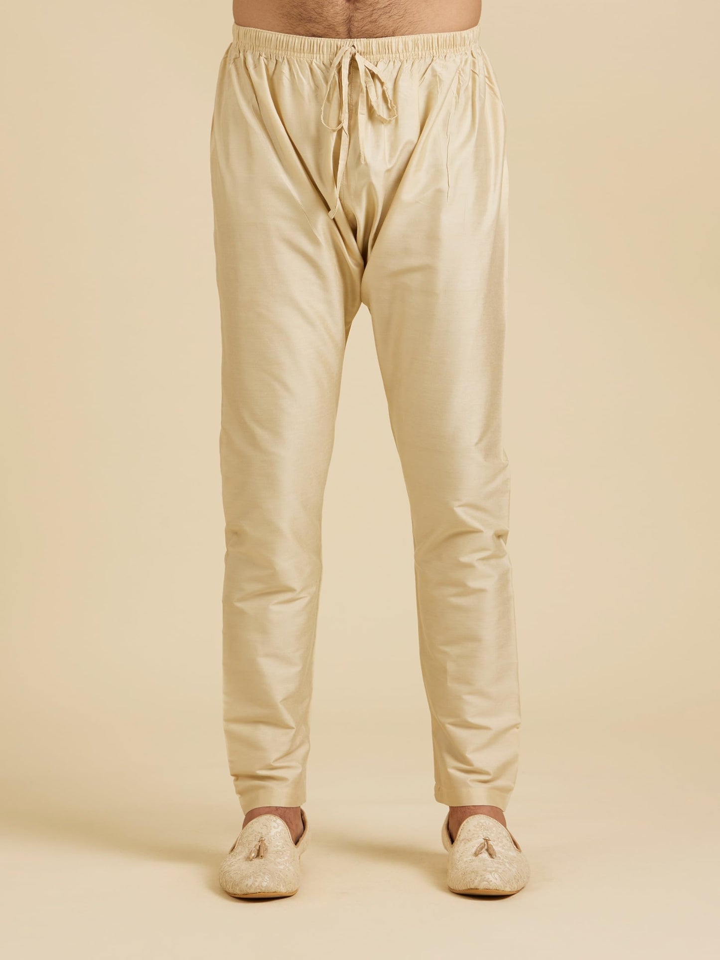 Manyavar Men's Viscose Blend Floral Print Kurta Pyjama Set (Blue,2XL)