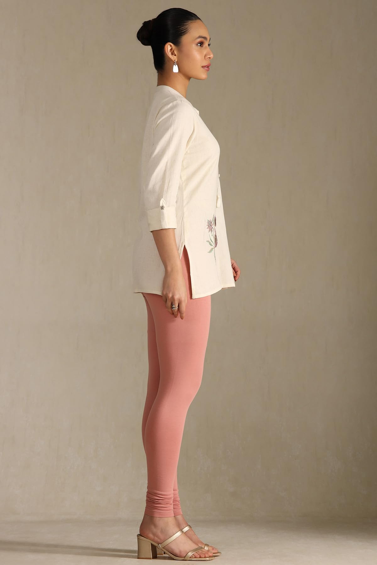 Soch Womens Onion Pink Cotton Blend Solid Leggings