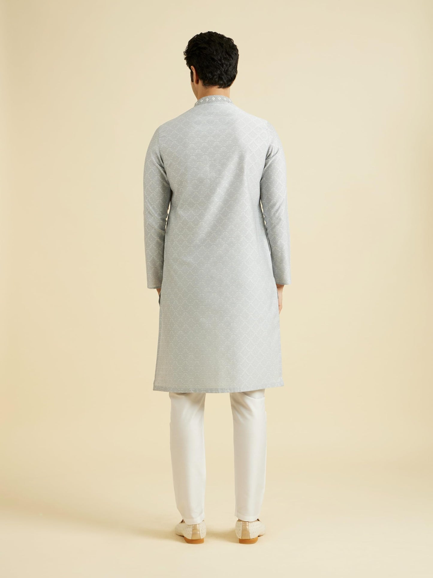 Manyavar Men's Viscose Blend Self Design Kurta Pyjama Set (2pcs)