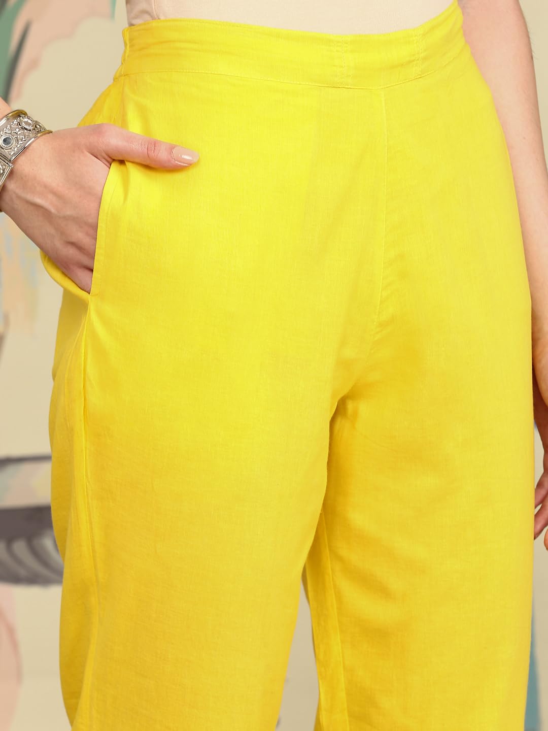 ishin Women Multi Cotton 60x60 Kurta Set