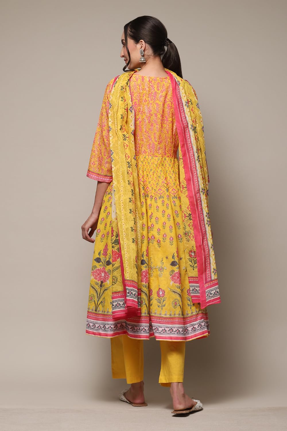 BIBA WOMEN PRINTED ANARKALI SALWAR KURTA DUPATTA(SKDASSORTED8946_YELLOW_36)