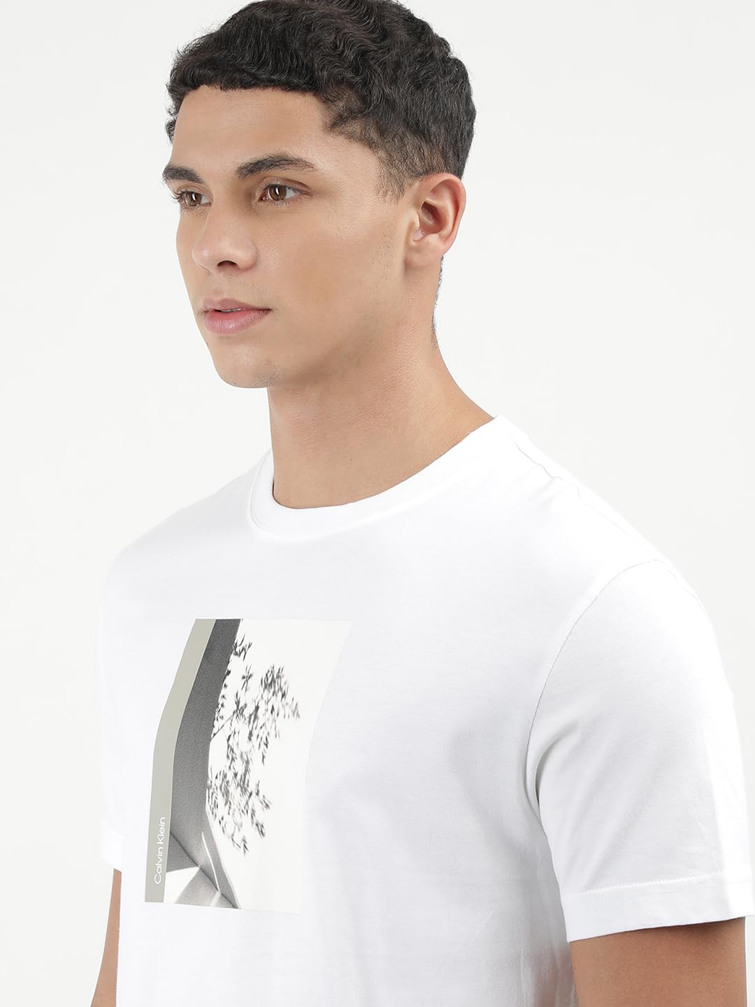Calvin Klein Mens White Color T-Shirt (S)