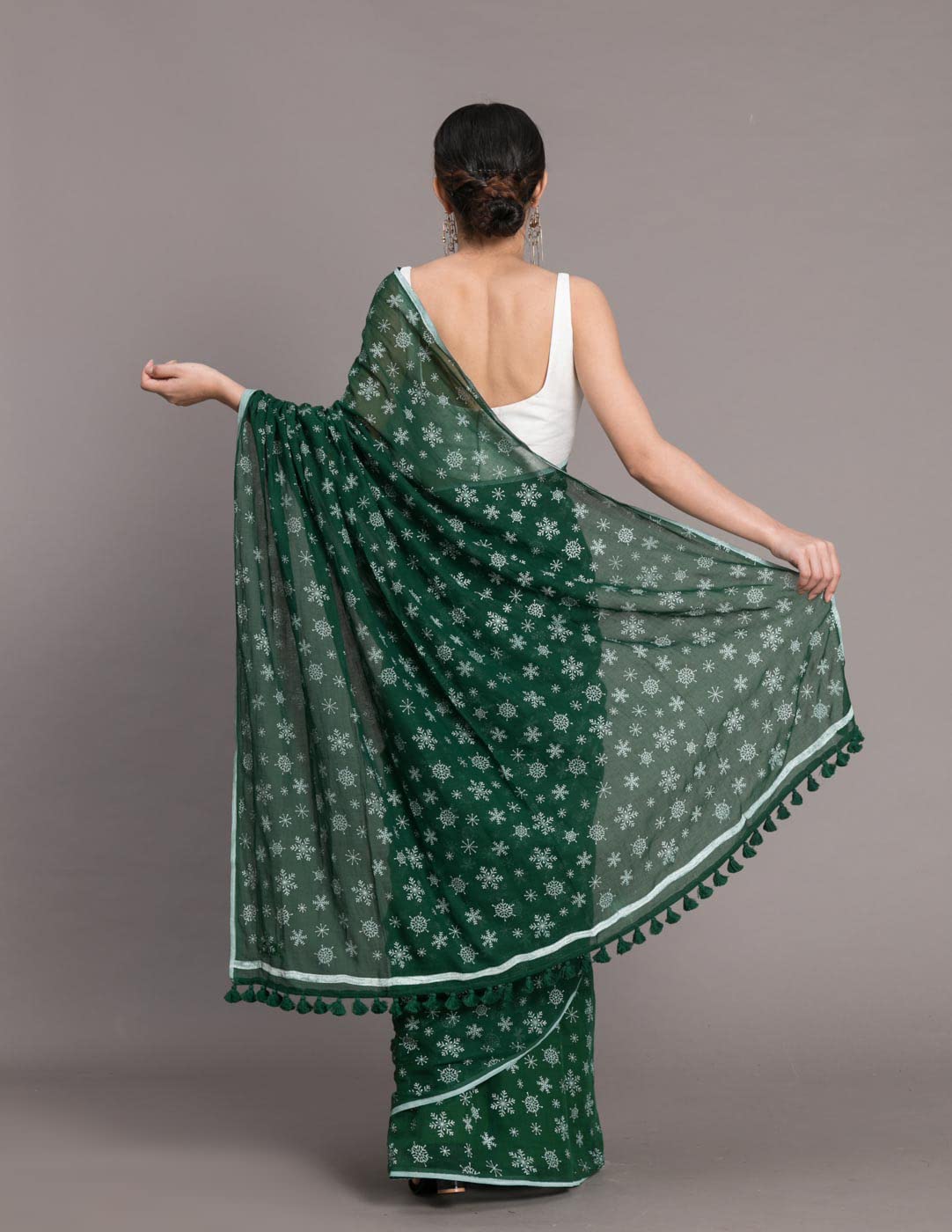 Suta Women's Plain Pure Cotton Saree Without Blouse | Green Cotton Saree | Plain Cotton Saree |Green Saree| Printed Cotton Saree