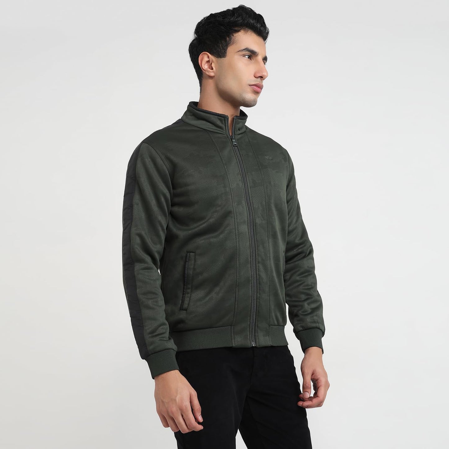 Park Avenue Men Regular Fit Solid Pattern Pure Polyester Turtle Neck Full Sleeve Casual Outer Wear