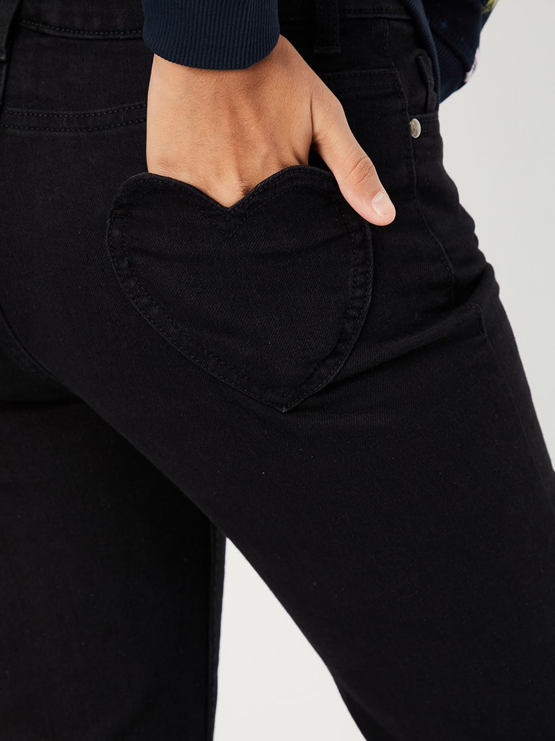 Max Girls Solid Flared Jeans (S24EFD10BLACK)_9-10Y