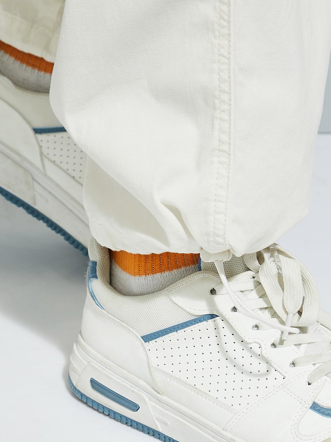 Max Men Mid Rise URB_N Relaxed Fit Parachute Cargo Pants (Off White_34)