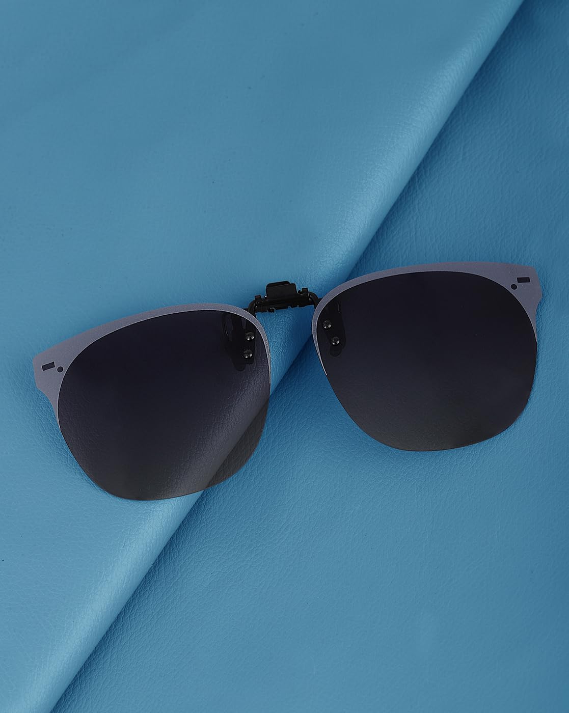 Carlton London Black & Grey Toned Polarised Lens Sunglass Clip for unisex