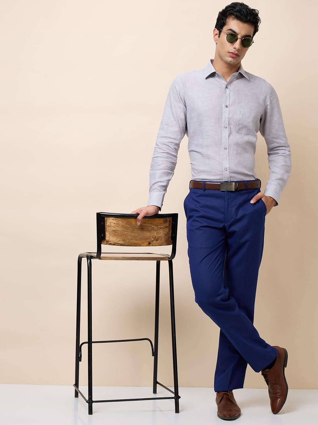 Park Avenue Men Regular Fit Checks Pattern Polyester Blend Flat Front Formal Trouser Blue