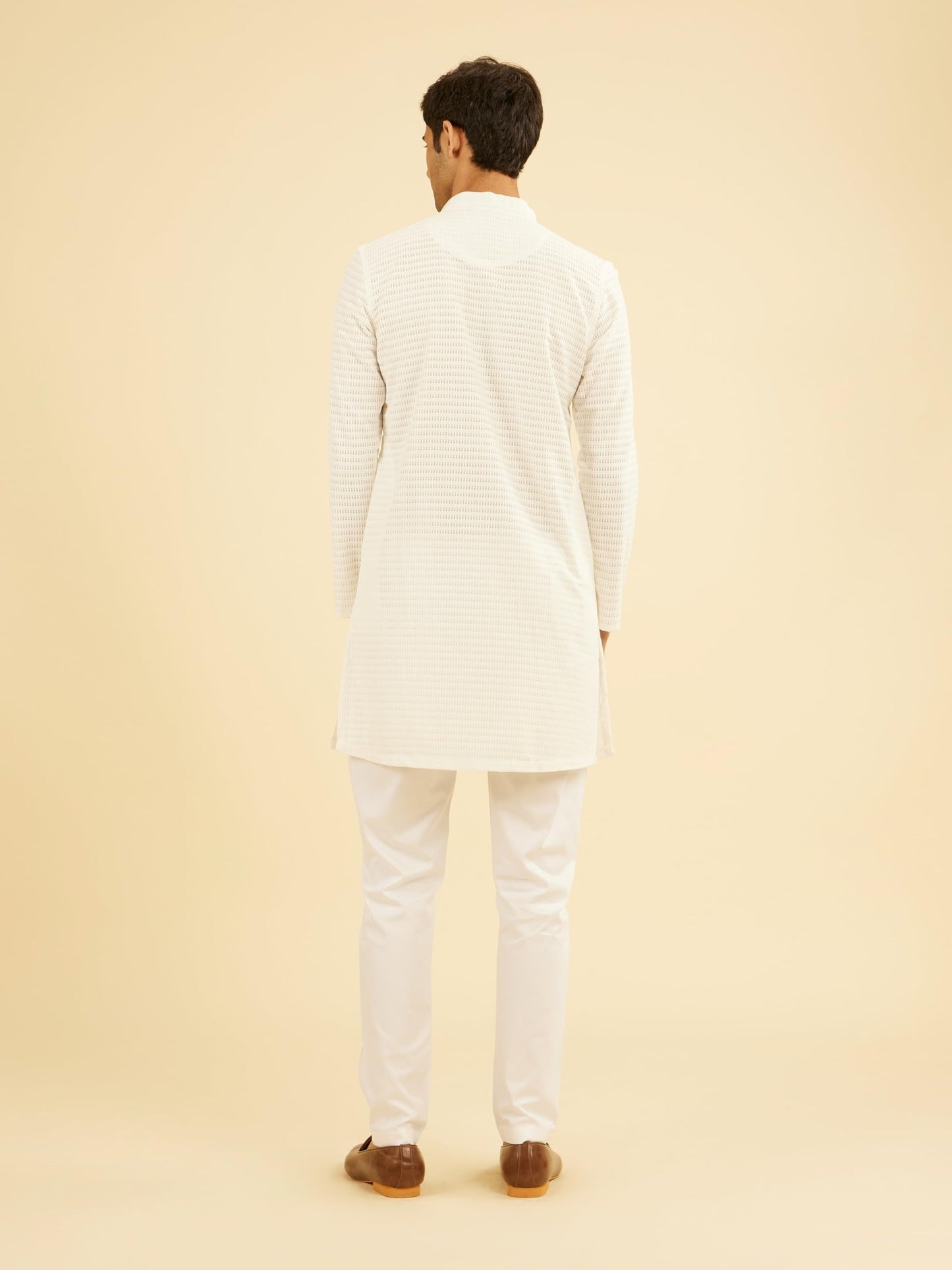 Manyavar Men's Knit Self Design with Zip Neck Mid Length Kurta(White,XXL)