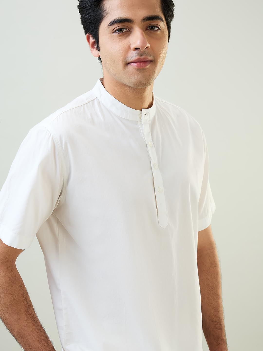 Raymond SleepZ Men Comfort Fit Solid Pattern Pure Cotton Mandrin Collar Kurta