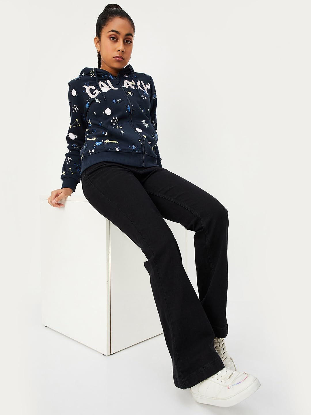 Max Girls Solid Flared Jeans (S24EFD10BLACK)_9-10Y