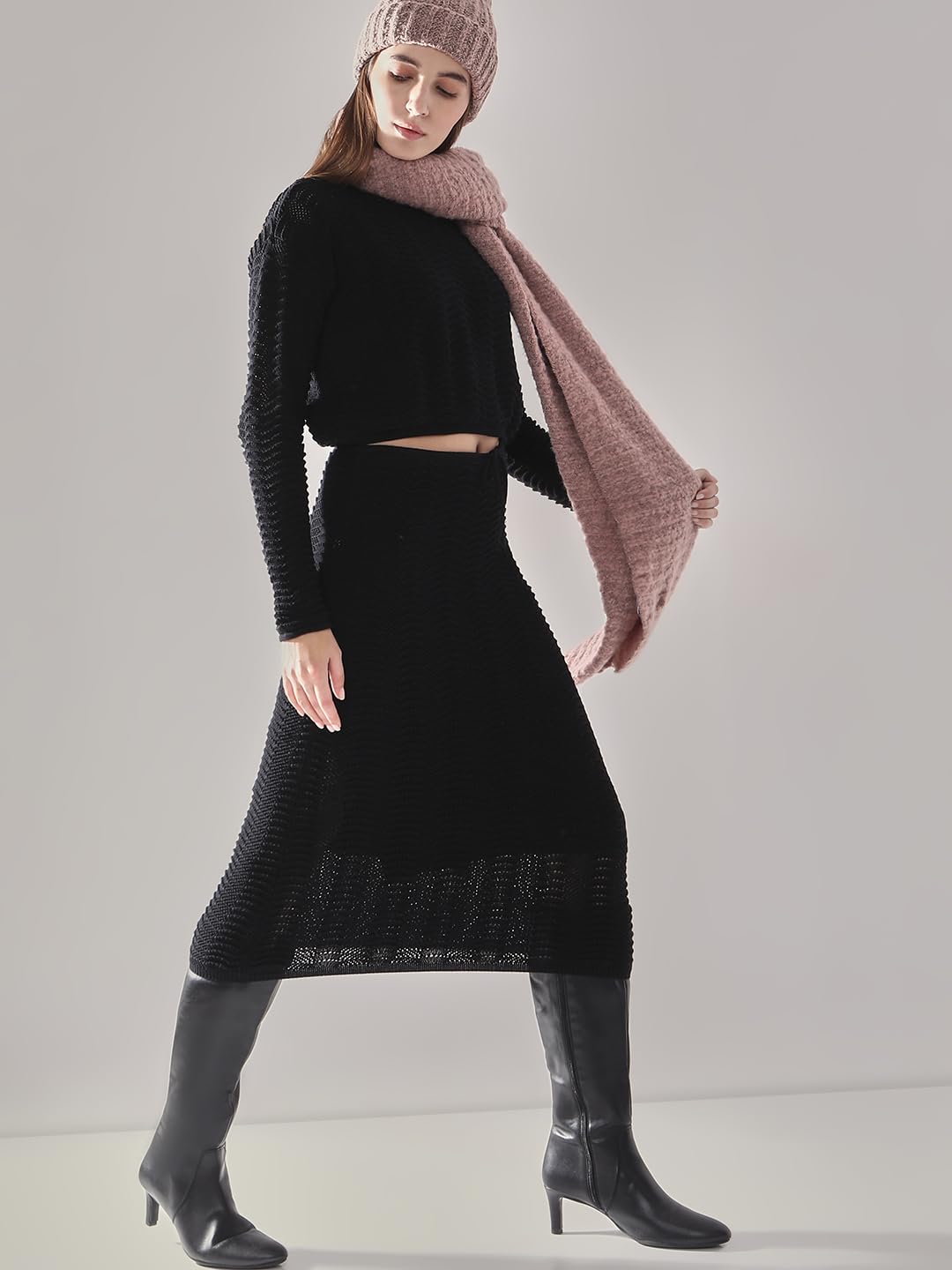 VERO MODA Women's Straight Fit High-Rise Black Skirt